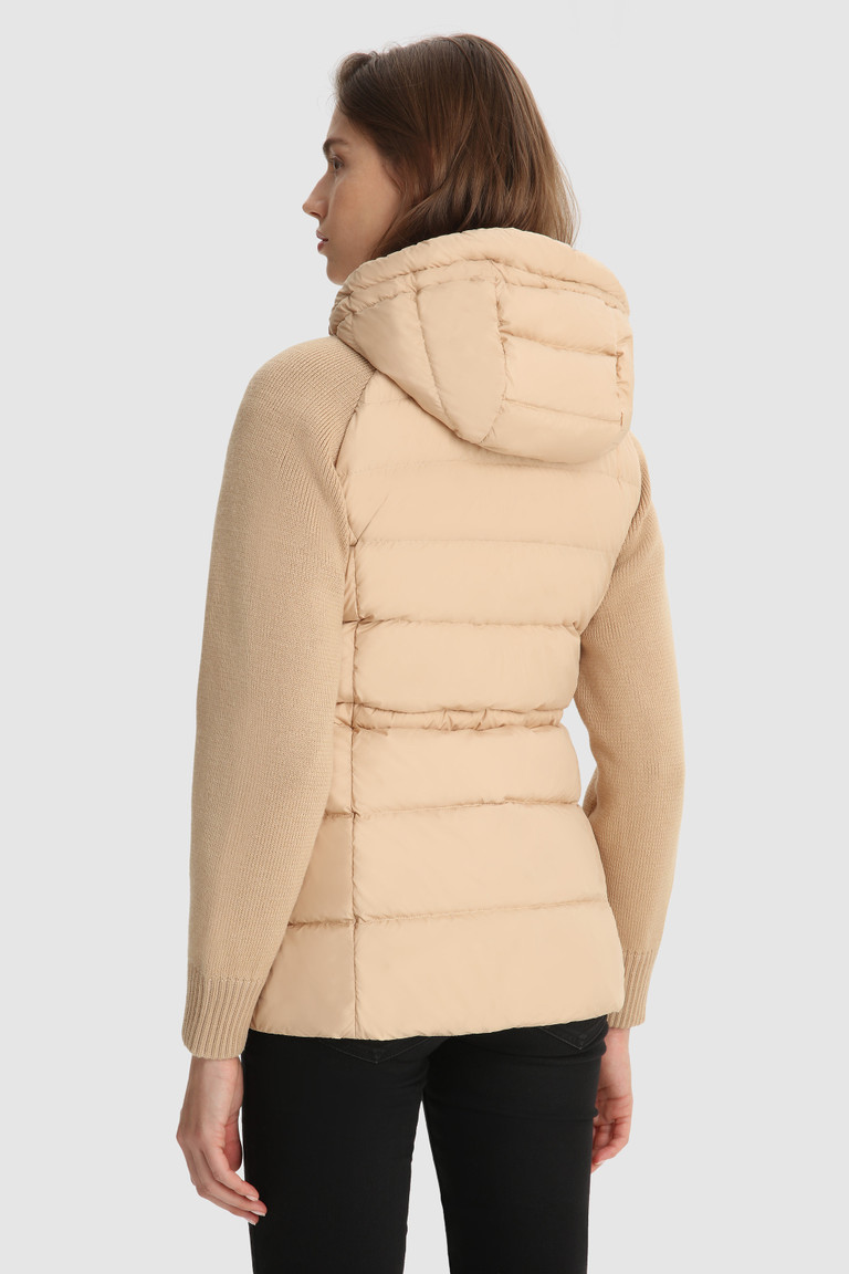 Beige Woolrich Auburn Quilted With Knitted Sleeves Women's Down Jackets | 5704813-GP