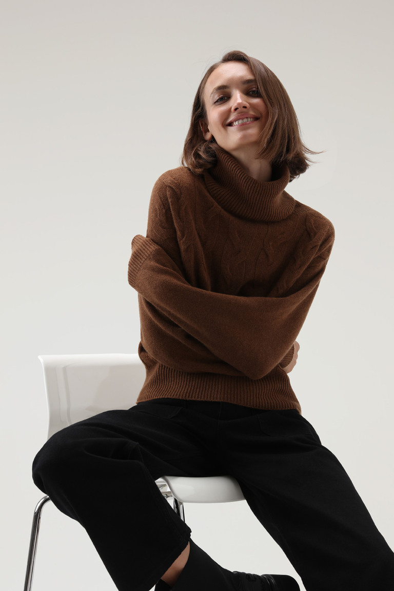 Dark Brown Woolrich Cashmere Cable-Knit Turtleneck Women's Sweaters | 6429501-JZ