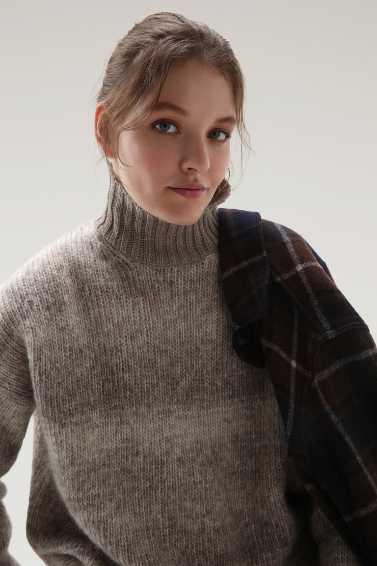 Grey Woolrich Dégradé Turtleneck In Alpaca Wool And Cotton Blend Women's Sweaters | 0674185-ZK