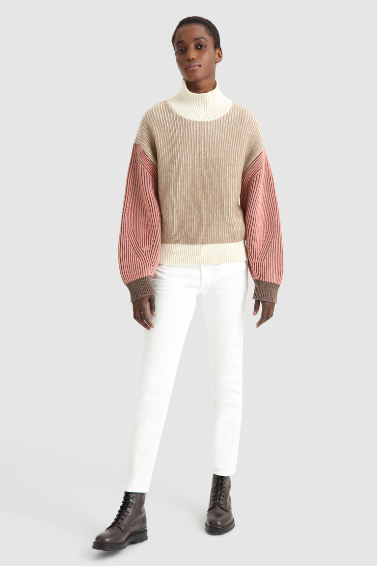 Brown Woolrich Turtleneck In Wool With Contrasting Sleeves Women's Sweaters | 9362758-RS